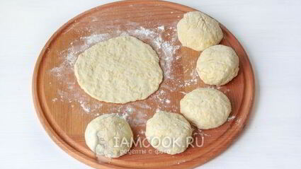 сырные лепешки с начинкой