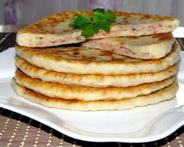 Сырные лепешки