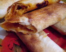 Тортильи запеченные с сыром и колбасой