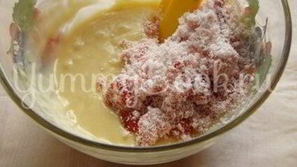 клубнично-кокосовые маффины