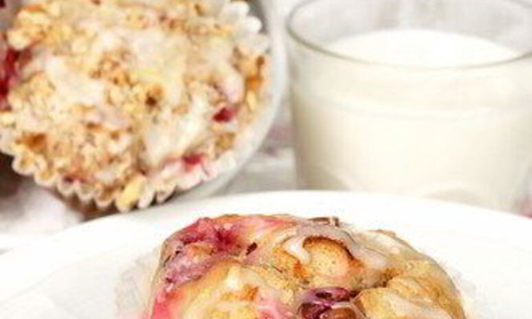 Рецепт клюквенные маффины с апельсиновой цедрой в белой апельсиновой глазури