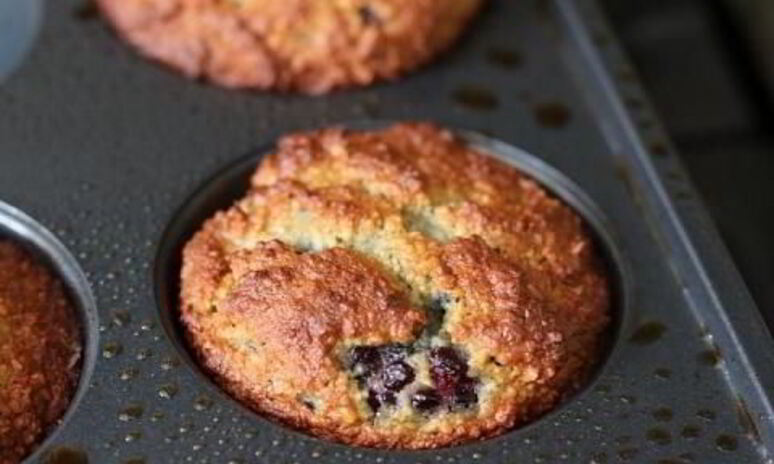 Рецепт маффин с ягодой без муки и глютена