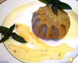 Маффины из печени с яблочно-мятным соусом