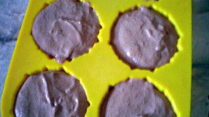 маффины из печени с яблочно-мятным соусом