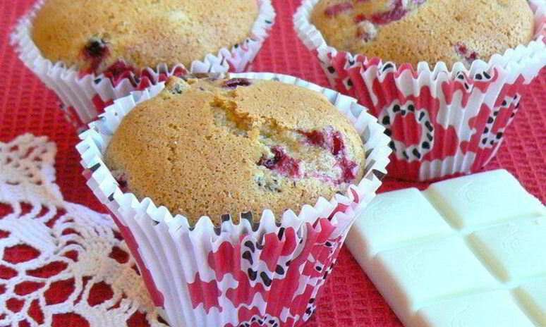 Рецепт маффины с брусникой и белым шоколадом