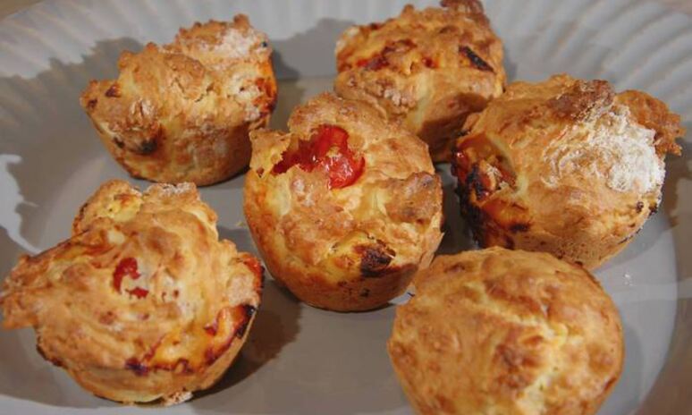 Рецепт маффины с брынзой и помидорами