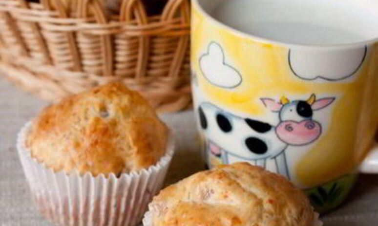 Рецепт маффины с копченой курицей и сыром