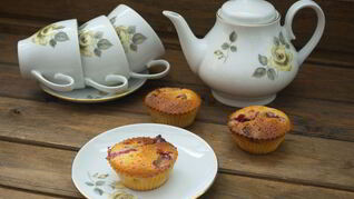 Маффины со свежей клубникой