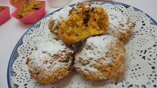 Морковно-апельсиновые маффины с клюквой