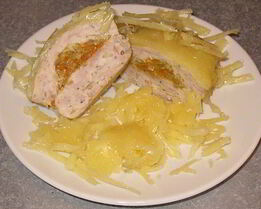 Мясные маффины с овощной начинкой