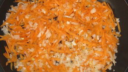 мясные маффины с овощной начинкой