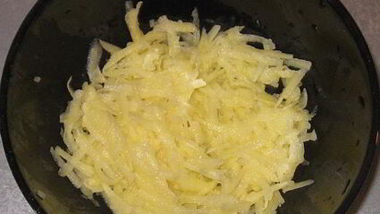 мясные маффины с овощной начинкой