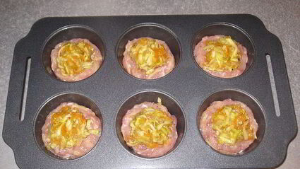 мясные маффины с овощной начинкой