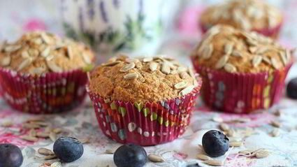 ореховые маффины с отрубями и семечками