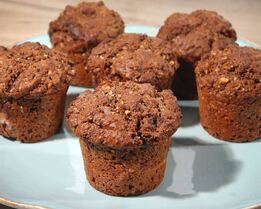 Ореховые маффины с шоколадной начинкой