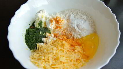 пикантные маффины из сыра и творога