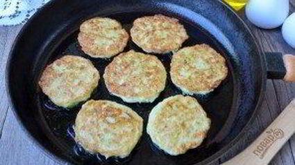 быстрые оладьи из кабачков