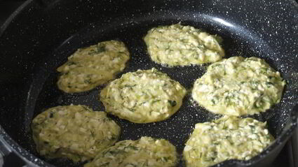 кабачково-сырные оладьи