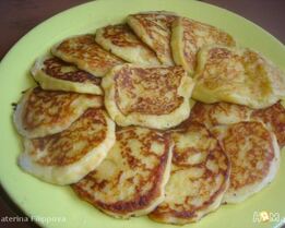 Картофельные оладушки с луком и морковью