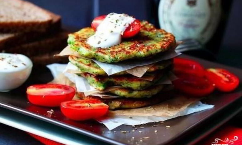 Рецепт оладьи из брокколи с сыром