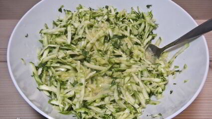 оладьи из кабачков с зеленью