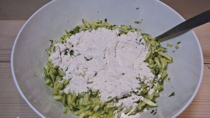 оладьи из кабачков с зеленью