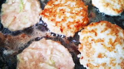 оладьи из капусты и куриного фарша