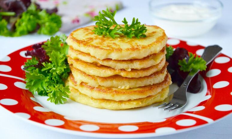 Рецепт оладьи из картофельного пюре на сметане