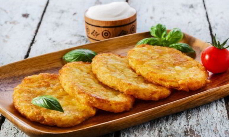 Рецепт оладьи из картофельного пюре с зеленым луком