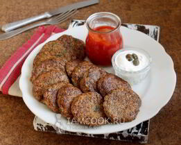 Оладьи из куриной печени с морковью