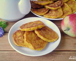 Оладьи из тыквы и яблок