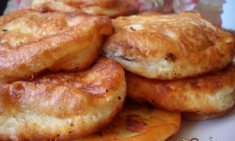 Рецепт оладьи на кефире с черешней