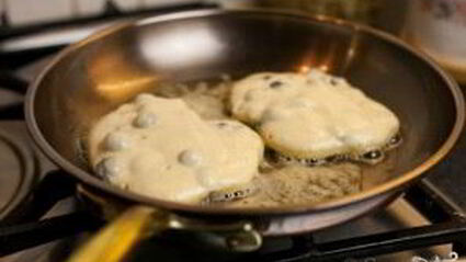 оладьи с черникой