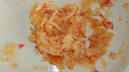 оладьи с яблоками на кефире