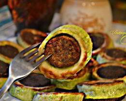 Печеночные оладьи в кабачках