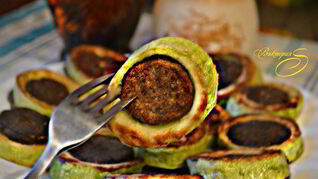 Печеночные оладьи в кабачках