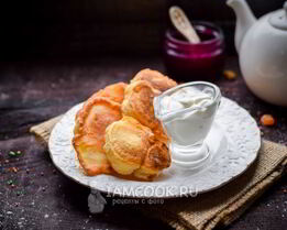 Пышные оладьи на горячем кефире