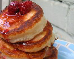 Пышные оладьи на сыворотке