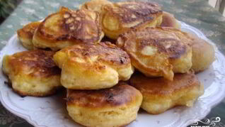 Пышные оладьи с яблоками