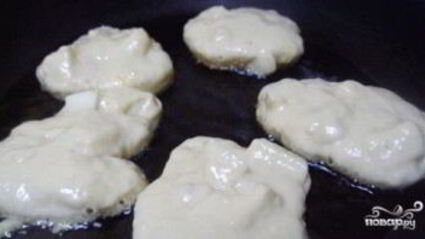 пышные оладьи с яблоками