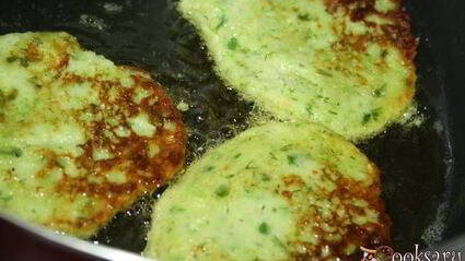 весенние кабачковые оладьи с сыром сулугуни самые любимые