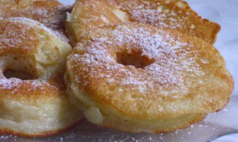 Рецепт яблочные оладьи с корицей