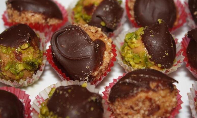 Рецепт арахисовое печенье с темным шоколадом и фисташками без выпекания