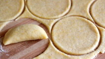 печенье равиоли с ореховой начинкой