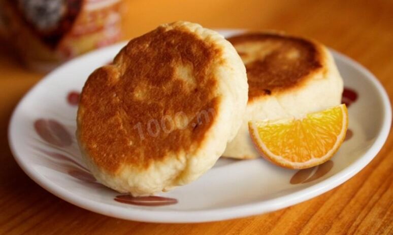 Рецепт простой печенье на сметане на сковороде с яичными желтками