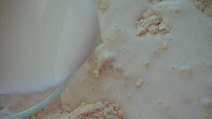 пышное печенье ассорти с сыром, ветчиной, маслинами, кабачком и пореем