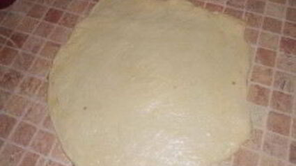 рогалики из дрожжевого теста с повидлом