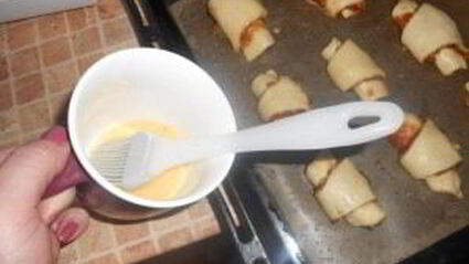 рогалики из дрожжевого теста с повидлом