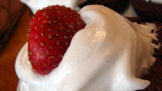 Шоколадно клубничное печенье