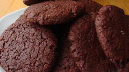 шоколадно клубничное печенье